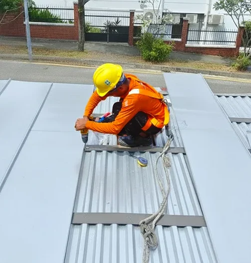 Roofing home page image copy (1)